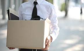 حقوق العامل عند الفصل التعسفي وحساب بدل الإشعار ومكافأة نهاية الخدمة